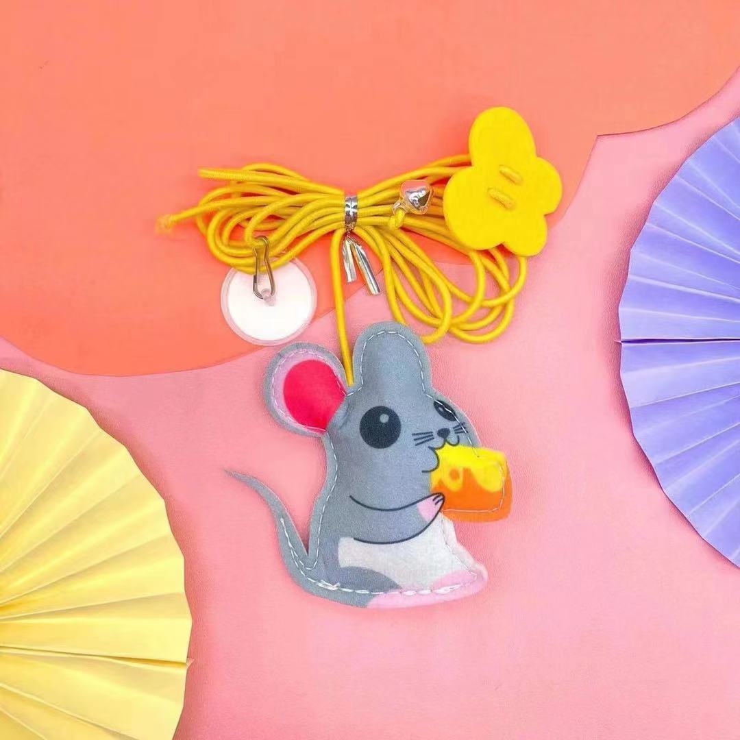 Telescopic Hanging Interactive Pet Toy With Rope Mouse