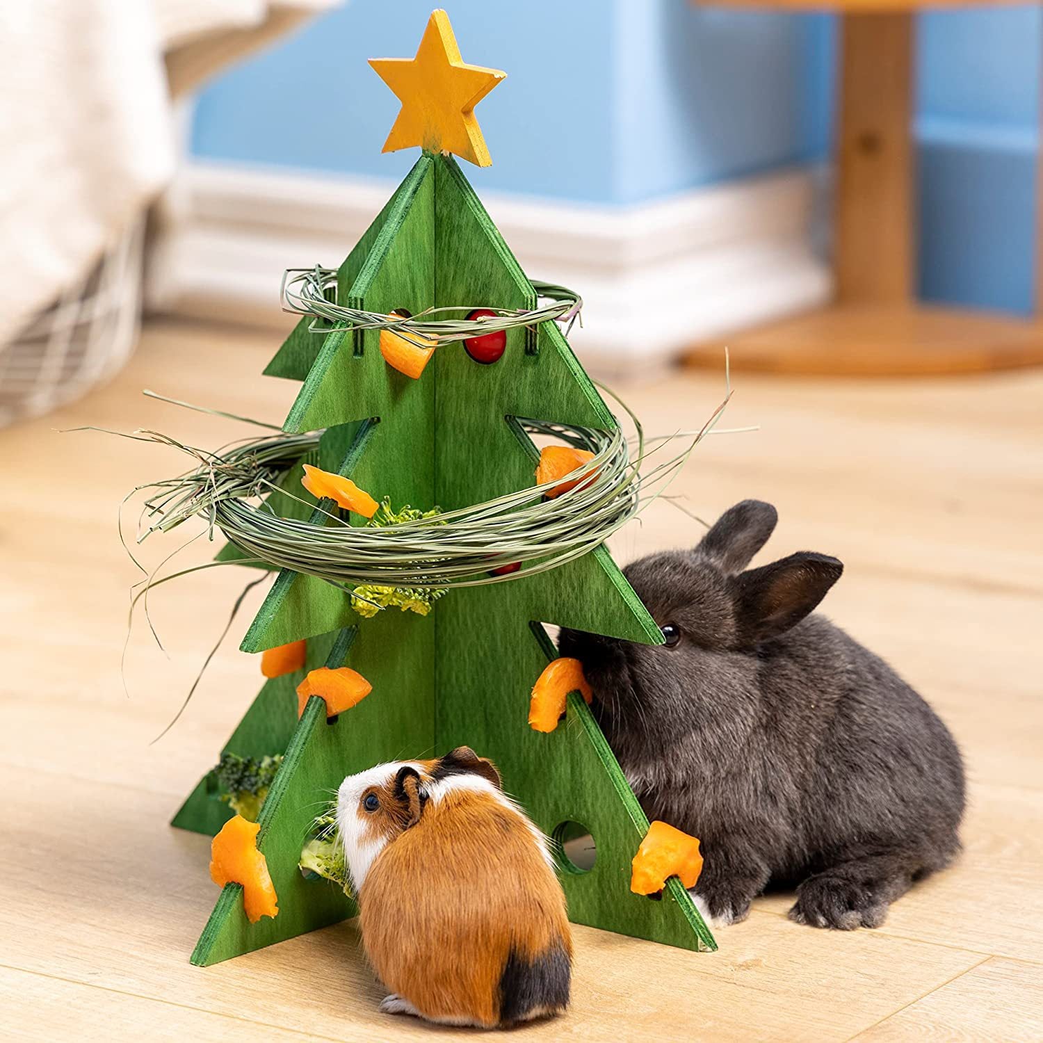 Wooden Christmas Tree Rabbit Feeder Vegetable Rack Toy